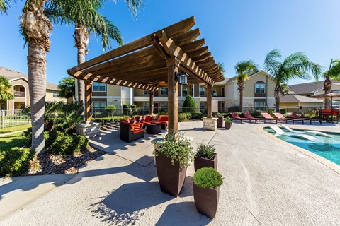 Swimming pool at Northshore Apartment Homes, Portland, TX